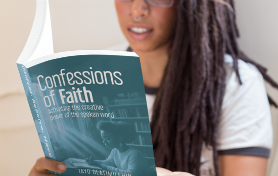 mockup-featuring-a-woman-with-glasses-reading-a-book-a17307