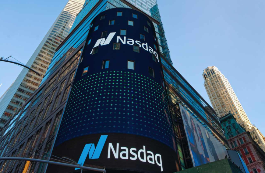 Difference between day trading and investing